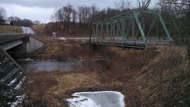 6908_51297331d1f2a.jpg 648X365 px