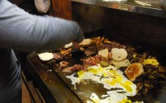 wsender_helping_with_angus_quill_gordon_season_mashroom_bacon_scallion_sunnyup_egg_burger_iroquois_c